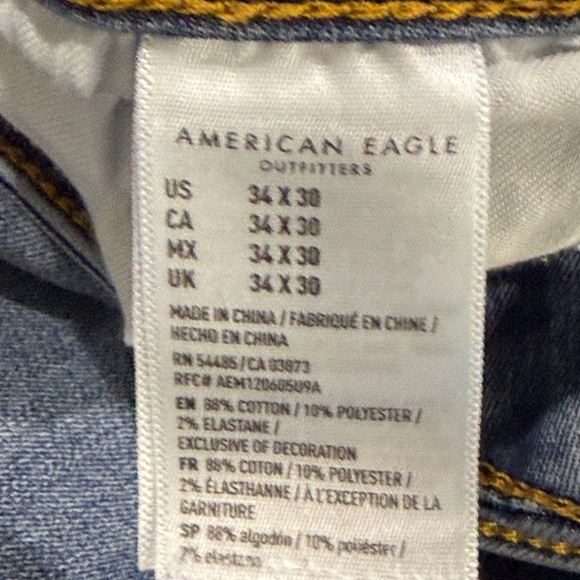 Men’s American Eagle Outfitters Flex Slim Straight Jeans in Medium Blue - Picture 6 of 8
